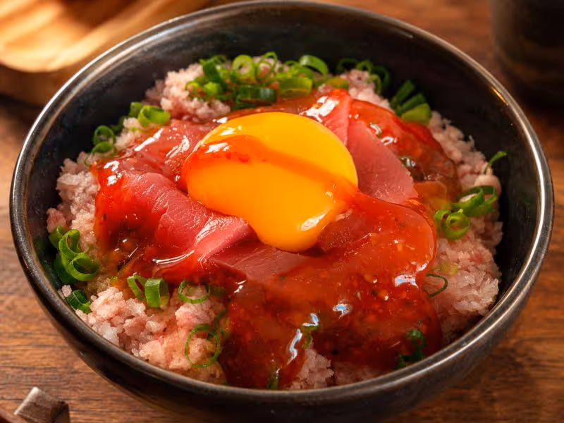 海鮮ユッケ丼