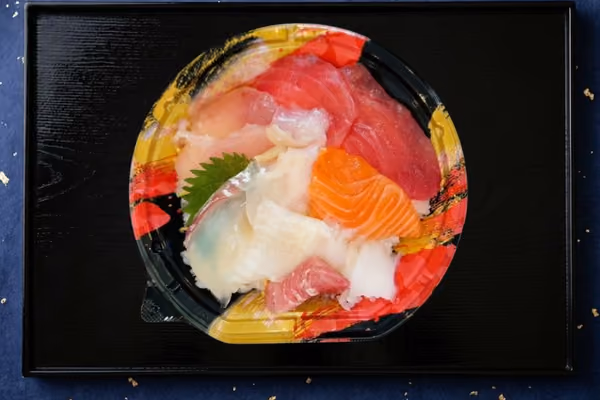 日替わり丼 - その日一番の新鮮なネタを豪快に盛り付けた海鮮丼