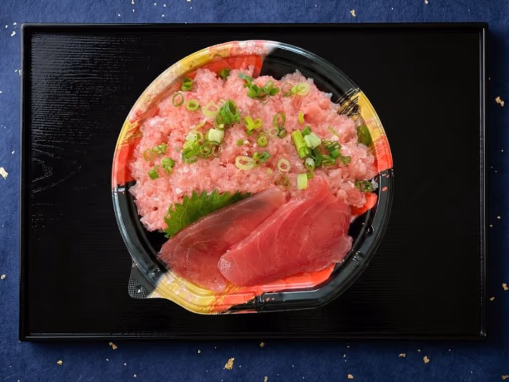 ネギトロたっぷり丼 - 口どけの良いネギトロを山盛りにした満足丼