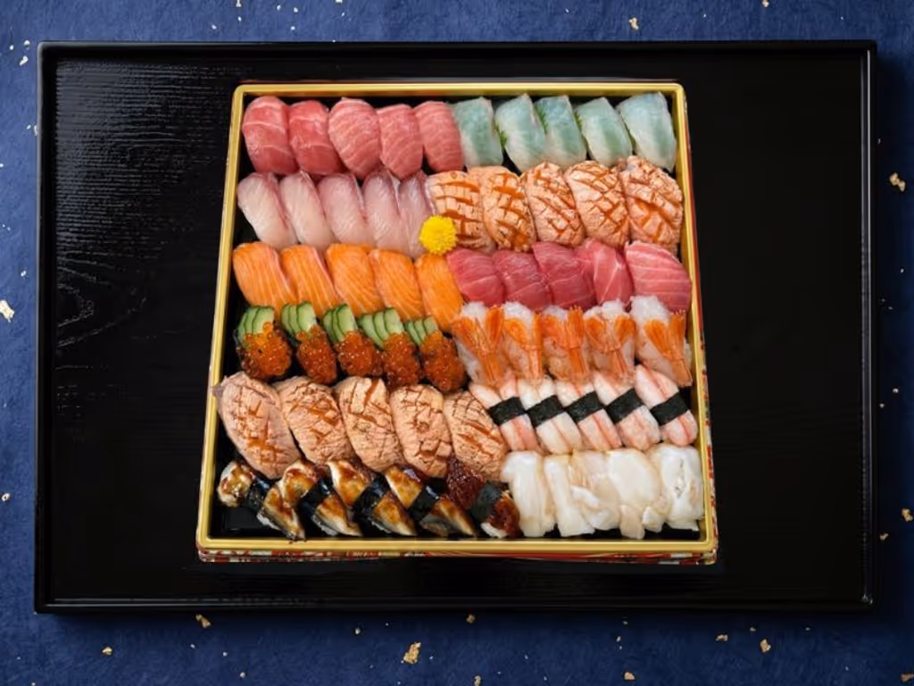 握り寿司盛り合わせ 天輝 - 厳選された高級ネタを使用した極上の握り寿司