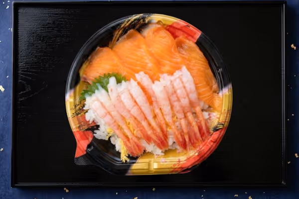 サーモン＆甘エビ丼 - とろけるサーモンとプリプリ甘海老の人気コンビ