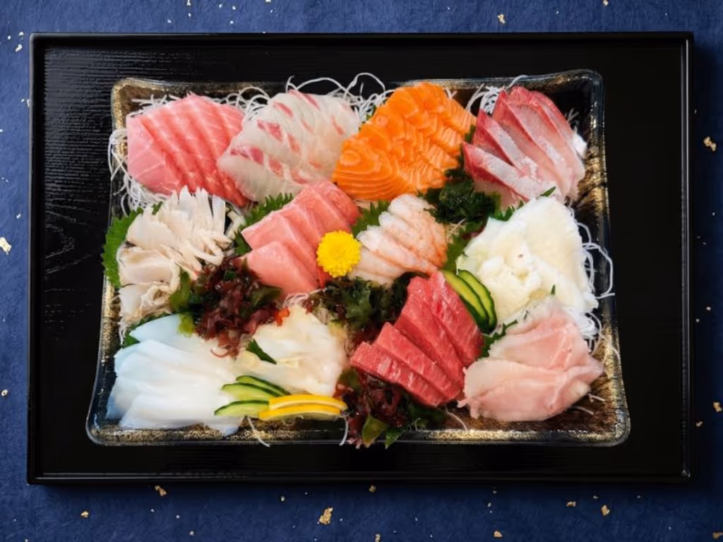 刺身盛り合わせ　極 - 厳選された最高級の魚介を堪能できる極上の刺身盛り