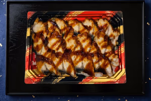 うなぎ重 - ふっくら蒸し上げ香ばしく焼いた鰻を贅沢に乗せたお重